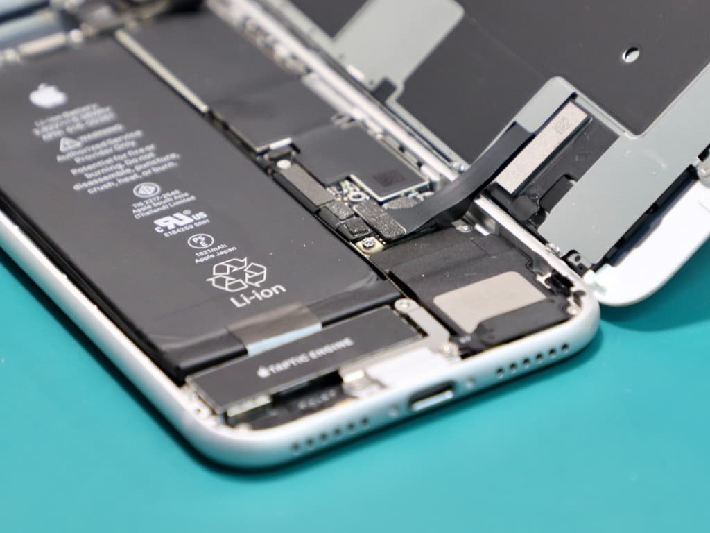 výměna displeje iPhone 8